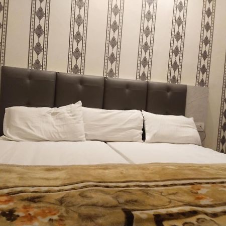 Hotel Gateway Kailash Waranasi Zewnętrze zdjęcie