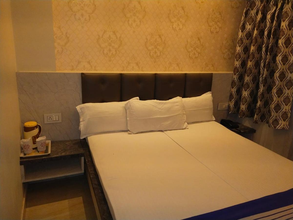 Hotel Gateway Kailash Waranasi Zewnętrze zdjęcie