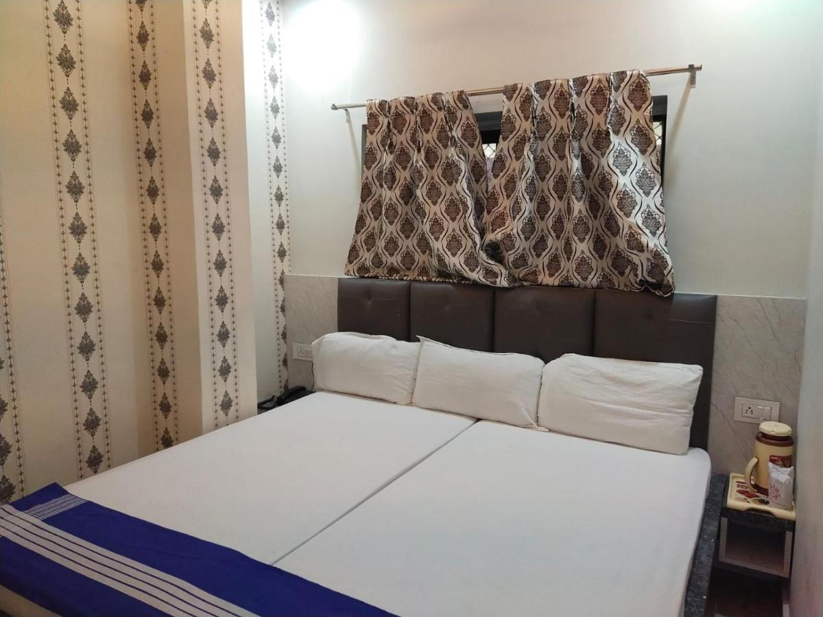 Hotel Gateway Kailash Waranasi Zewnętrze zdjęcie