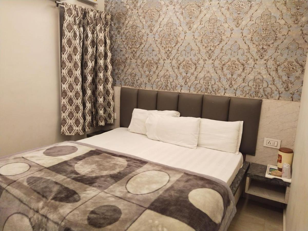 Hotel Gateway Kailash Waranasi Zewnętrze zdjęcie