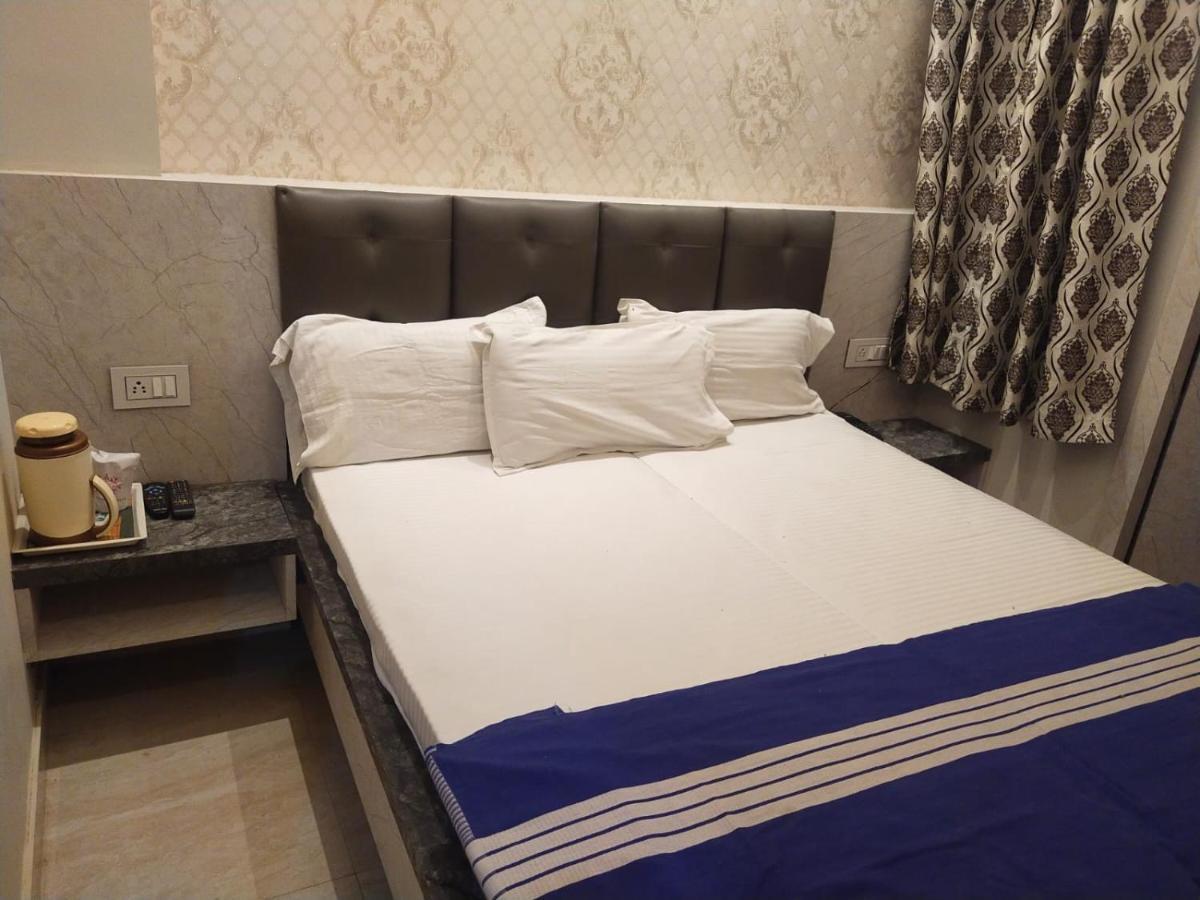 Hotel Gateway Kailash Waranasi Zewnętrze zdjęcie