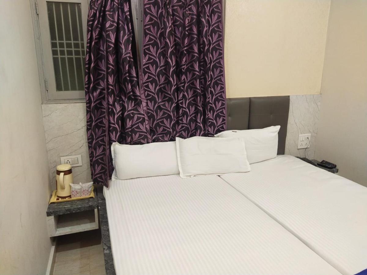 Hotel Gateway Kailash Waranasi Zewnętrze zdjęcie
