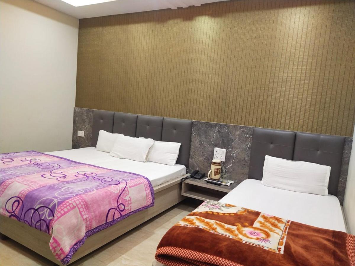 Hotel Gateway Kailash Waranasi Zewnętrze zdjęcie